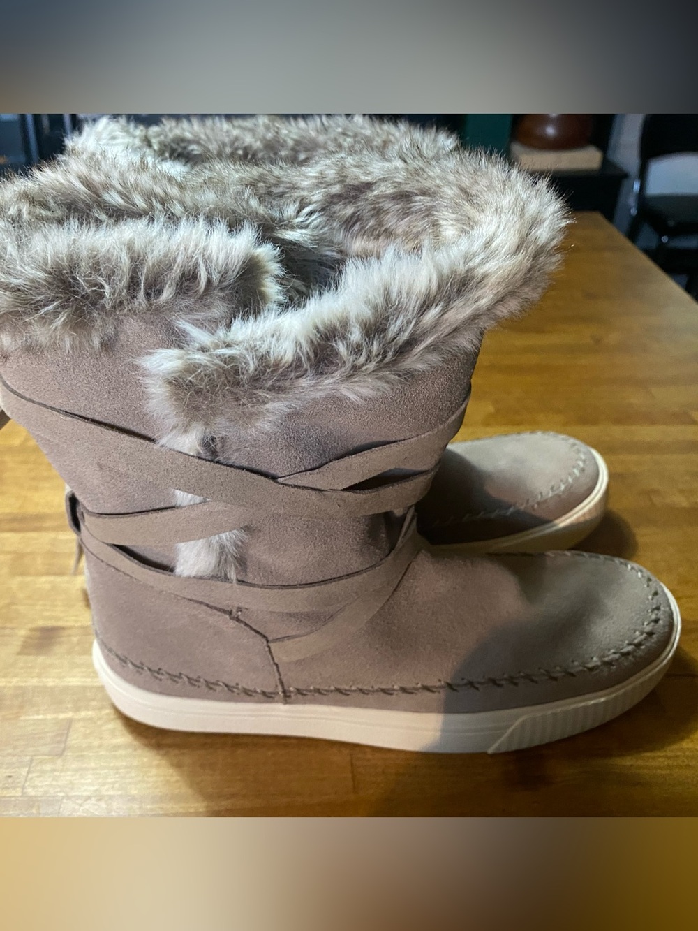 Toms Taupe leather Suede Faux Fur Trim  Boots